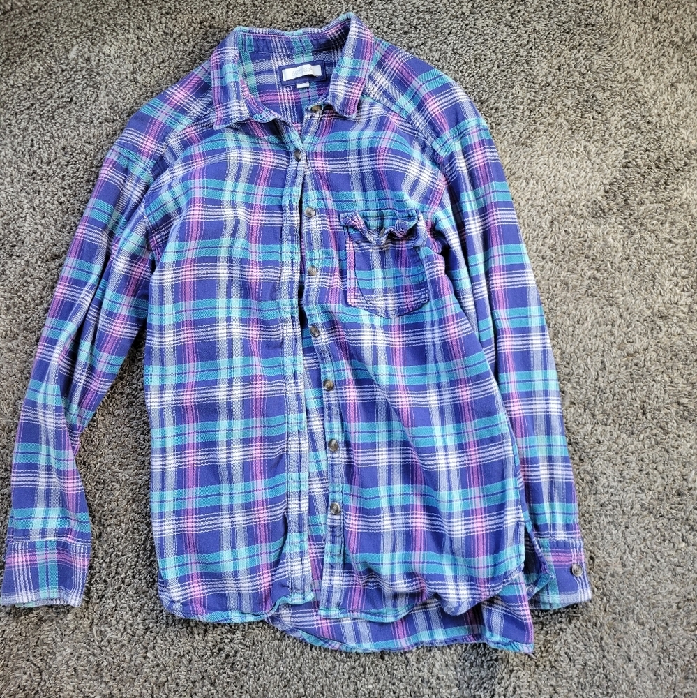 Aerie Blue Pink and Purple Plaid Flannel Button Down Shirt Woman's Medium